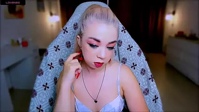 littleSiyfairy from StripChat