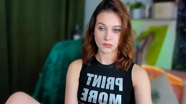 LolaLemona from StripChat