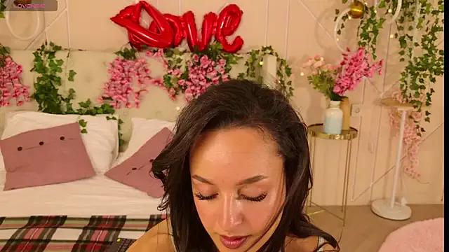 Lolly_Neal from StripChat