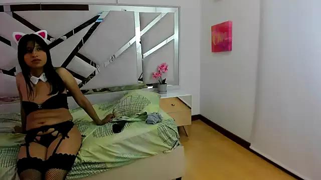 Luisa_BloomXXX from StripChat