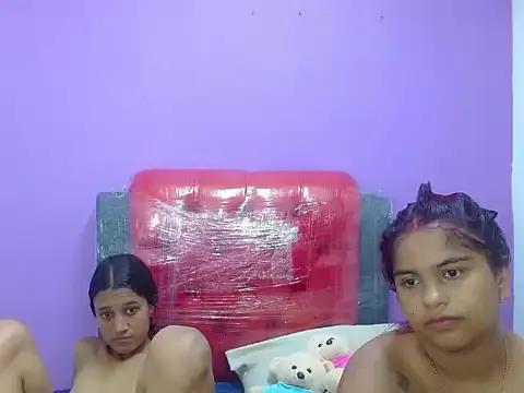 Lulu_James from StripChat
