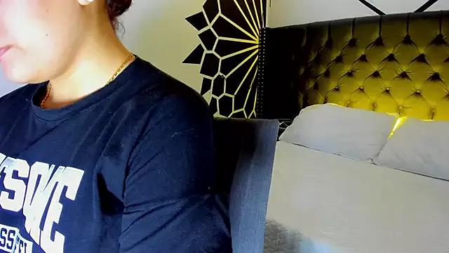 MacarenaRosse from StripChat