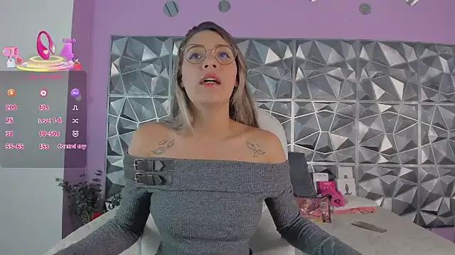 maddie_rosse_ from StripChat