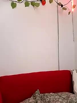 Naked Room Maia_0 