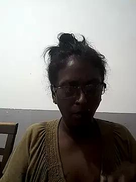 mamakarma1403 from StripChat