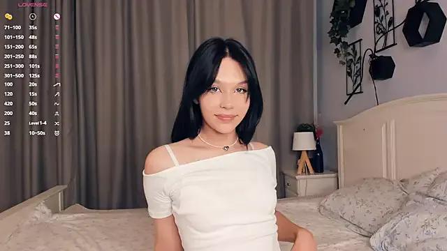 MarryWebbb from StripChat