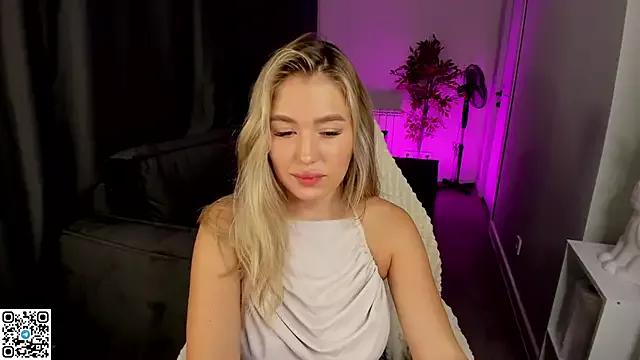 Mavis_Willis from StripChat