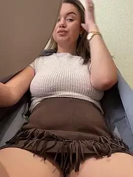 Maya_Willis from StripChat