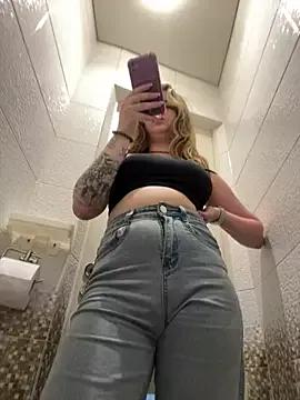 MayaMystic from StripChat