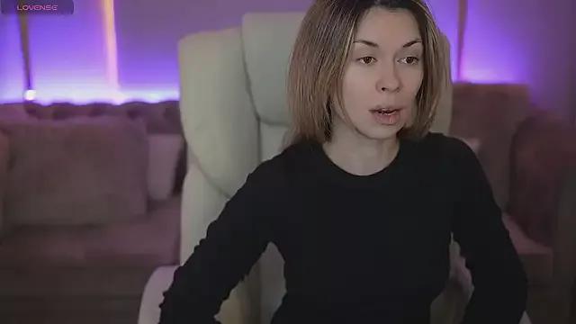 MayaRayy from StripChat