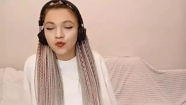 MelodeeCazel from StripChat
