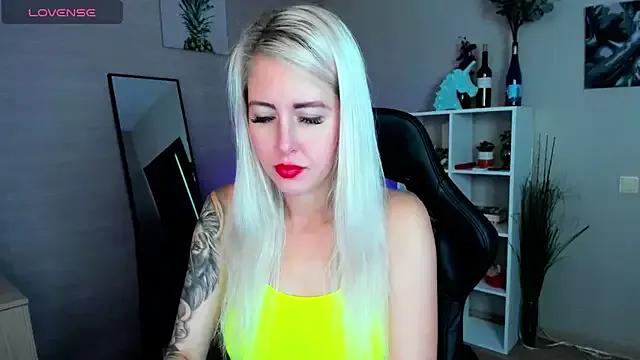 Mermaid_N from StripChat