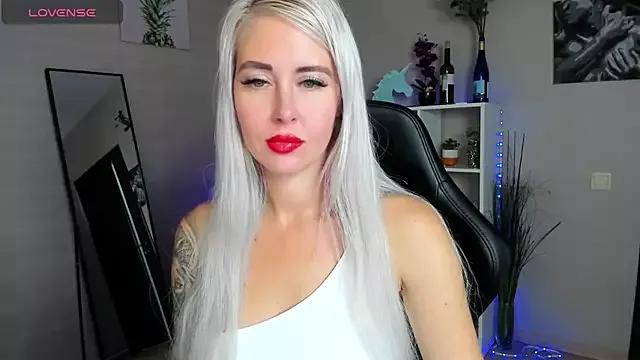 Mermaid_N from StripChat