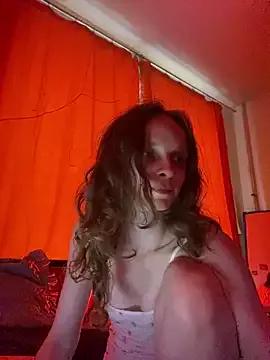 MikkyMoony from StripChat