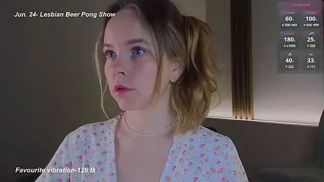 milly_shy from StripChat
