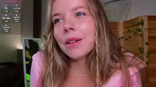 milly_shy from StripChat