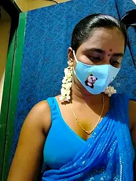 Naked Room mini-queen 