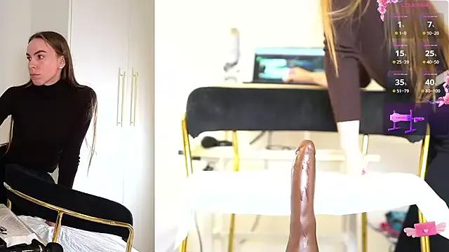 Naked Room Miss69Ri99 