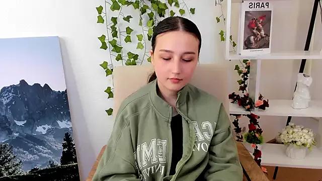 MittieRichison from StripChat