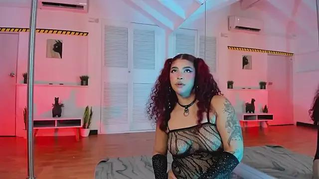 MizzHell from StripChat
