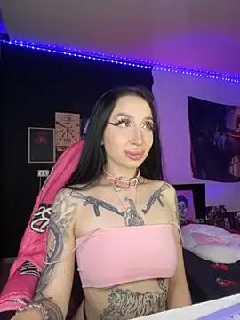 Molly__Moon from StripChat