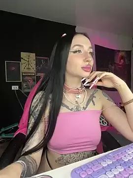 Molly__Moon from StripChat