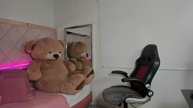 molly_gomezz from StripChat