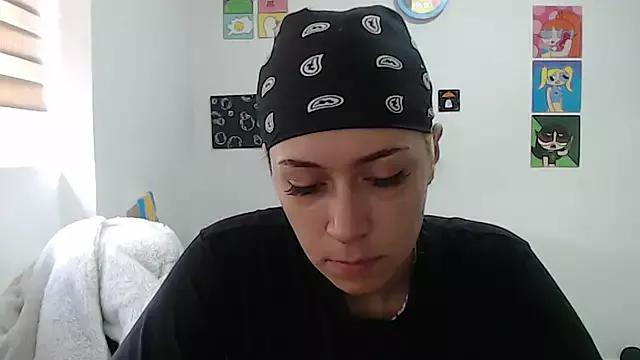 MommyMiaWs from StripChat
