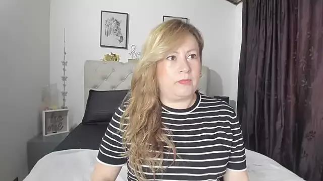 MonyCassius from StripChat