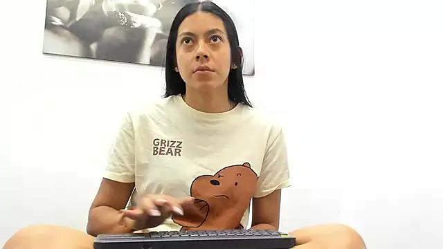 Moon78sweet from StripChat