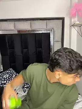 MR_MUSCLE from StripChat