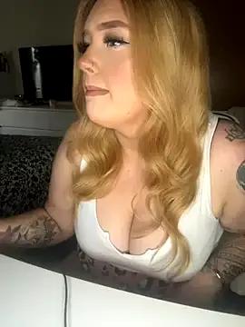 MysteriousMylaX from StripChat is Freechat