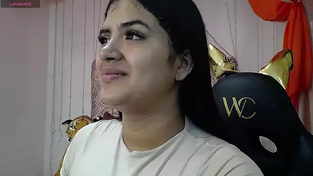 naya_yalitza from StripChat