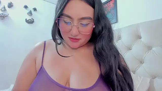 NayaWayne from StripChat