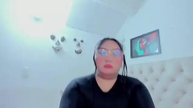 NayaWayne from StripChat