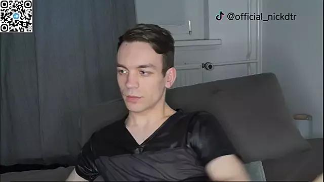 Naked Room nickdtr 