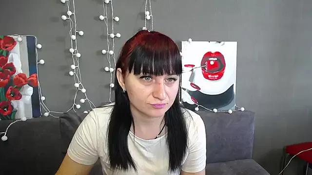 NinaFlawlees from StripChat