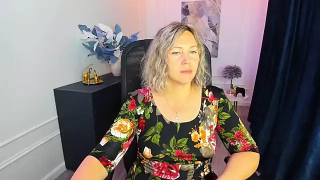 NinaStarle from StripChat