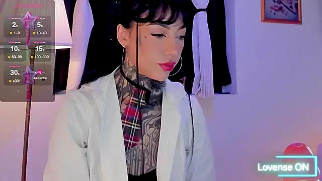 NinaVall from StripChat