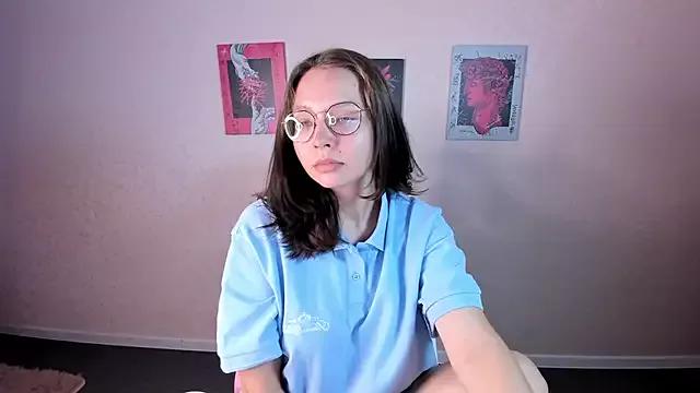 Noora_Moore from StripChat