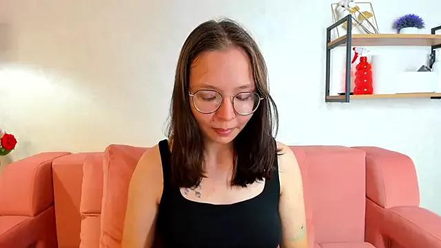 Noora_Moore from StripChat