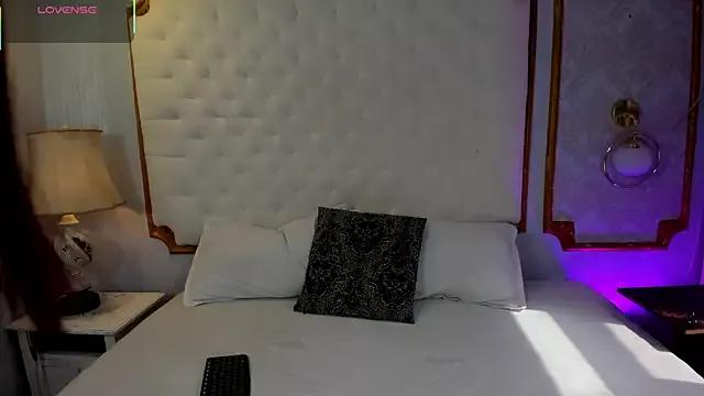 Paiige_peach from StripChat