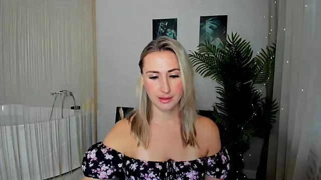 PassionGlow from StripChat
