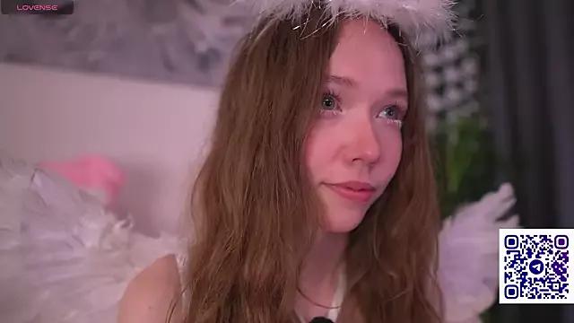 Polly_Angel from StripChat