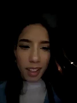 Praga_Pinkk from StripChat is Freechat
