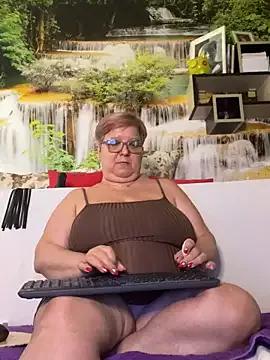 QueenPammy1 from StripChat