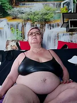 QueenPammy1 from StripChat