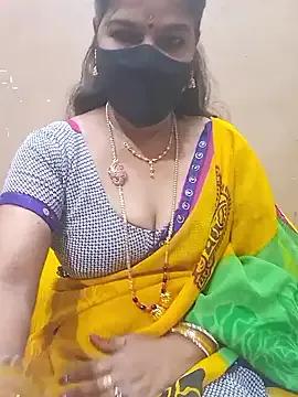 Raashi369 from StripChat
