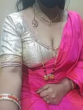 Raashi369 from StripChat