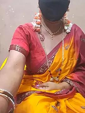 Raashi369 from StripChat